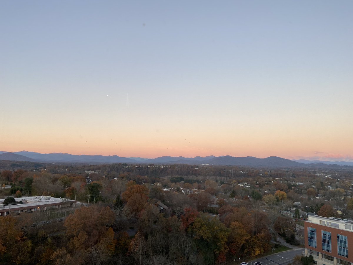 Julio E. Nazario 🔜 ??????? tweet media