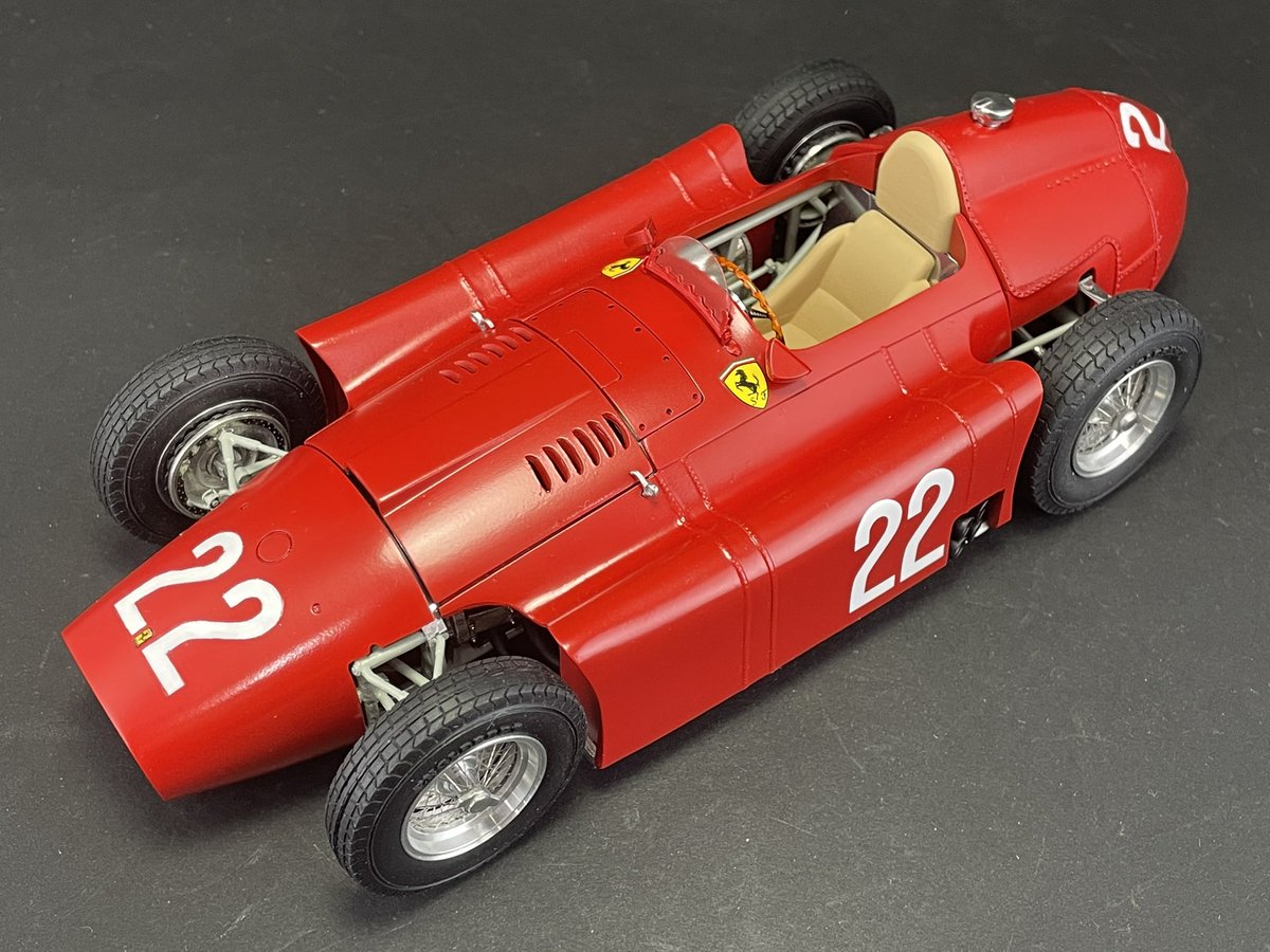 modeler_takuya's tweet photo. 〜Lancia ferrari D50〜
やっと完成したよ〜😉
もちろん研ぎ出しも面出しもしてないからボコボコですが、この方がリアルでいい感じ😆
#カーモデル #モデルファクトリーヒロ #ホビースペース36 #MFH #ferrarid50 #120scale #Lanciaferrarid50 #ModelFactoryHiro #hobbyspace36 https://t.co/qay2cRXEiM