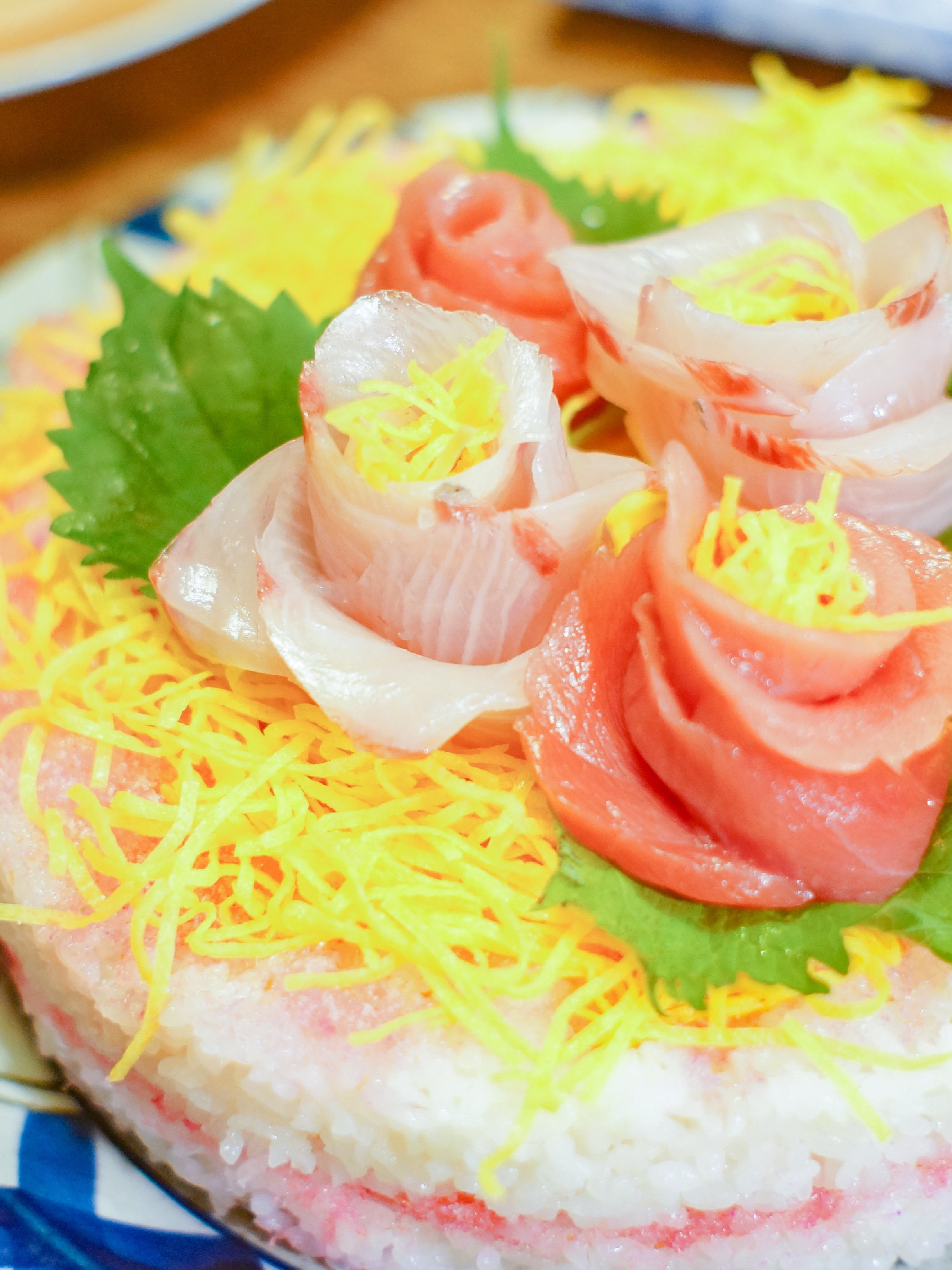 Funa 東京放置食堂 最終回 渚の誕生日寿司ケーキ 今回の誕生日会で再現 カンパチとマグロを椿の花に見立て大島らしさを演出 東京放置食堂 T Co Mlp9fqbz3t Twitter