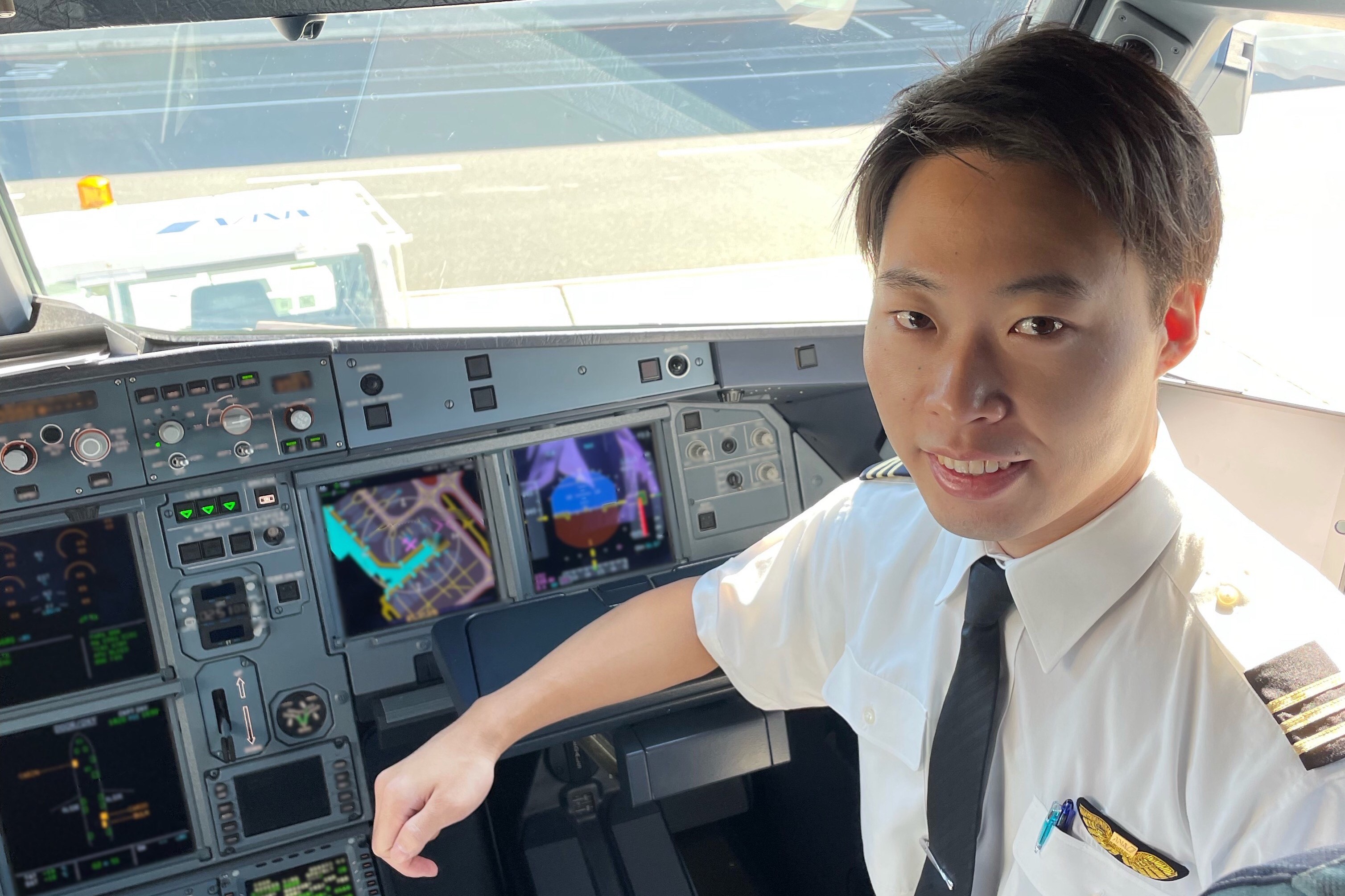 最後一点☆ ANA 全日空 パイロット 肩章 副操縦士用 3本線 バー