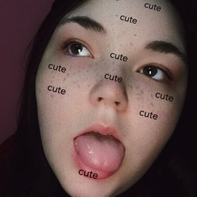 hannahhecht16's tweet photo. I haven’t changed my profile picture since I started using Twitter so enjoy this ig #NewProfilePic https://t.co/kNW0uz9KO8