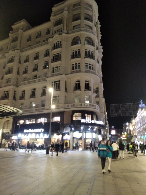 1 pic. #Madrid ? https://t.co/jKfV9E7UhX
