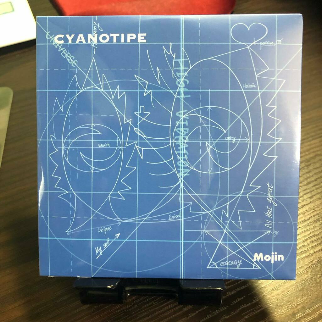 adachionken's tweet photo. アダチ音研Moonrise Studioでマスタリングさせて頂いたMOJIN様のアルバム「CYANOTYPE」が発売になりました😄
#アダチ音研 #坂本充弘 #mojin #cyanotype #ニューアルバム https://t.co/rezEaSE8nc
