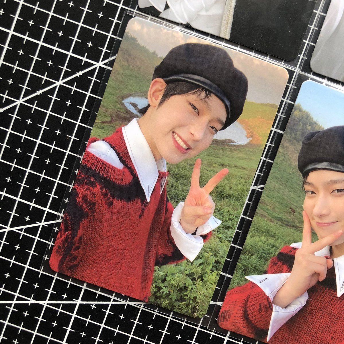 ibigayniyoenha's tweet photo. ✶ . . . #blueᵕ̈mails 

𓂋 sunoo beret with teeth from @ephanycart [ #ephany_proofs ]

♥︎ . . . AHHH hello, lyka! sunoo safely arrived today 💗 thank you so much for letting me adopt him! i’m finally done with his b:do pcs 😭👍🏻 stay safe always and take care! https://t.co/hHOgBa9jSe