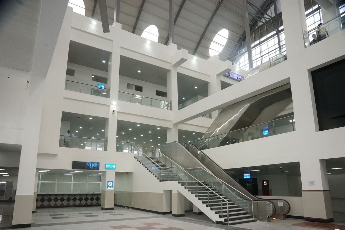OverseasTejas's tweet photo. Yes... This is a Railway Station!!

Habibganj  railway station not only renamed as a (Hindu Queen of Bhopal) Rani Kamlapati Station, but also renovated as World Class Station.

Hon Prime minister Shri Narendra Modi ji will inaugurate today
#RaniKamlapati
#JanjatiyaGauravDivas https://t.co/FQykC66rIp