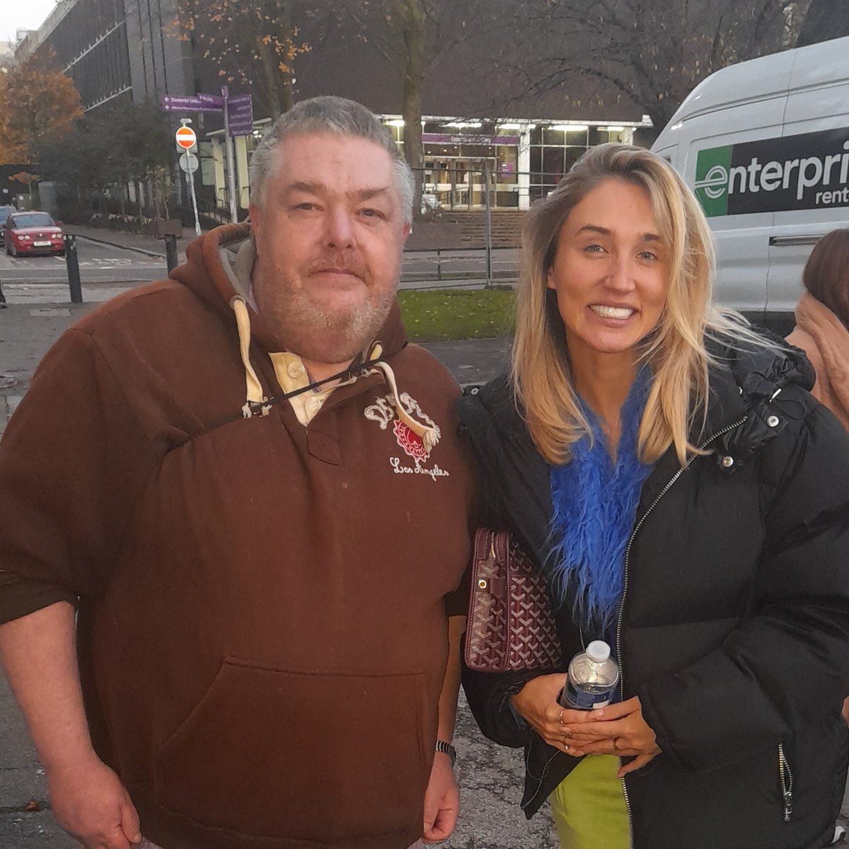 collee1's tweet photo. @Megan_Mckenna_ Hi Megan,  great seeing you again last night prior to gig @manchesteracadamy , you know you see me allbthe time lol , lovely as ever , tell you dad I said hi , chatting to him when on his way back with coffee lol #always #support #x https://t.co/fX19A81Txu