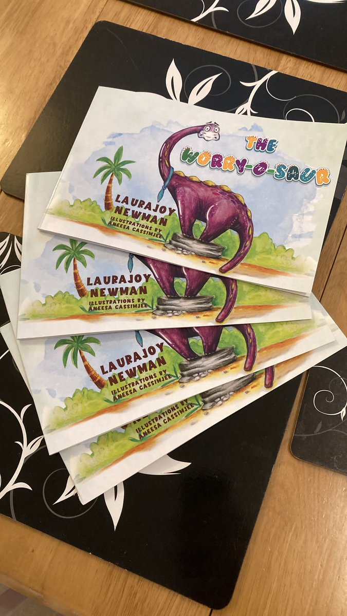 laurajoy_author's tweet photo. @Sketch1917 My first children's book is out now! Written to help address anxiety with children🦕🦖 https://t.co/NcqWh7AzZt