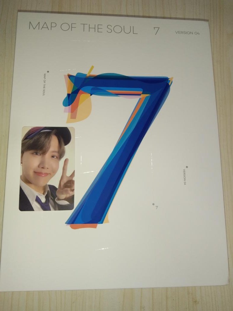 lajibolala_j's tweet photo. It's finally home!! And, guess what? I pulled hobii!๐ Sorry po sa late post. Thank you so much @tmysrvd07 and @sweetspotcorner for this ga!!๐ฅบ God bless you po.โฃ๏ธ https://t.co/fNyP8VomZM