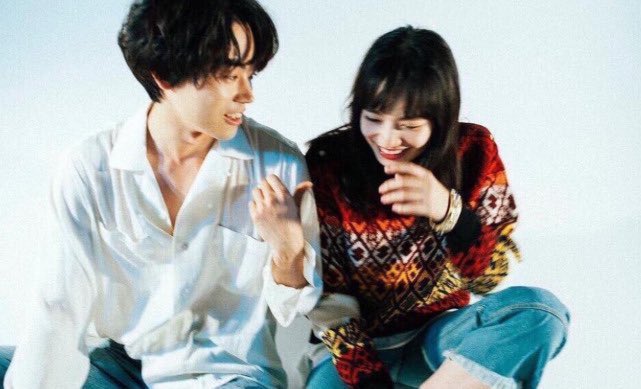 pii___suda's tweet photo. 久々のツイートとなったのが
菅田将暉と小松菜奈結婚🥲🥺💕
めでたすぎる！！！！
菅田くんおめでとうございます㊗️🎉
素敵な家庭を築いてください！
いつまでも応援しています😌💐
#菅田将暉
#小松菜奈
#結構 https://t.co/91bchoeuqY