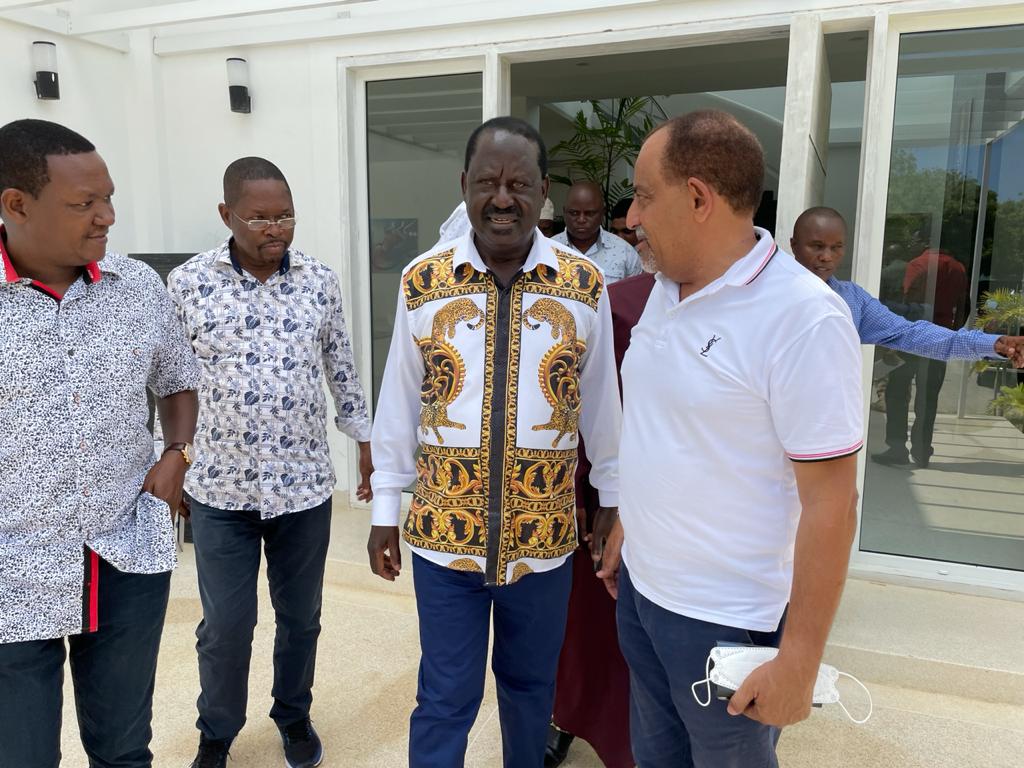 alikula_godfrey's tweet photo. The second Mombasa Governor @SuleimanShahbal with Baba Raila and other leaders in Malindi for the Azimio la Pwani, Kilifi edition.
#SS001 
#INAWEZEKANA 
#AZIMIOLAUMOJA https://t.co/pSw5hJ6BrC