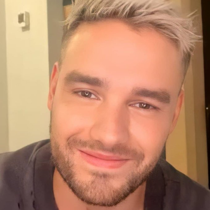 liam_projects's tweet photo. 500 Reply

" It's a good day to stream Sunshine by Liam Payne.
#Sunshine #LiamPayne 
@LiamPayne " https://t.co/E7KoFt1ydX