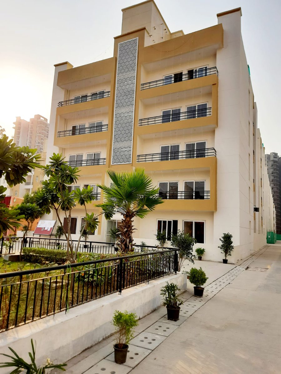 ISwamih's tweet photo. SWAMIH Investment Fund I is humbled to have been able to contribute towards the dreams of many homeowners through their #LastMileFunding in Amrapali Centurian Park Low Rise.

#SWAMIHAchieves 

@Thrissurkaran https://t.co/3JmserbPD4