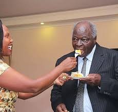 Happy 90th birthday to former president Emilio Stanley Mwai Kibaki. 