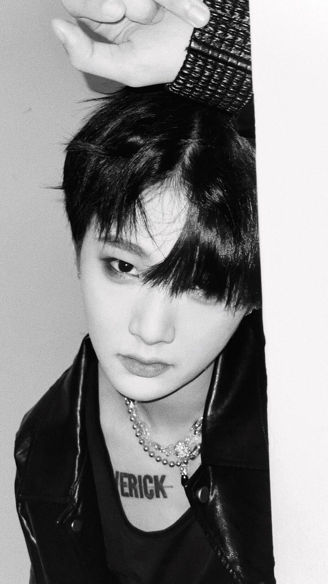 foryetao's tweet photo. Emo Yetao is so smexy 😳🤌💕 https://t.co/nvFi16oELL