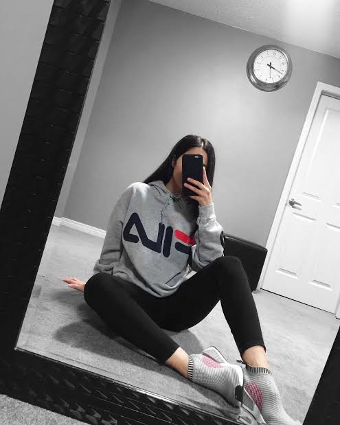 Görükle kendii yerim var  burda yeniyim eve otele gelirim 
1 Sean 150 
2 seans(1 saat) 250 
Ödemeler elden nakit  yüzyüze 
Oldu bitti yok sevgili tadında görüşüyorum  
Özelden isteyene fotoğraf video atıyorum❤️❤️
0536 595 35 68 ara canim🔥🔥
#gorukle #goruklebayan  #bursaeskort