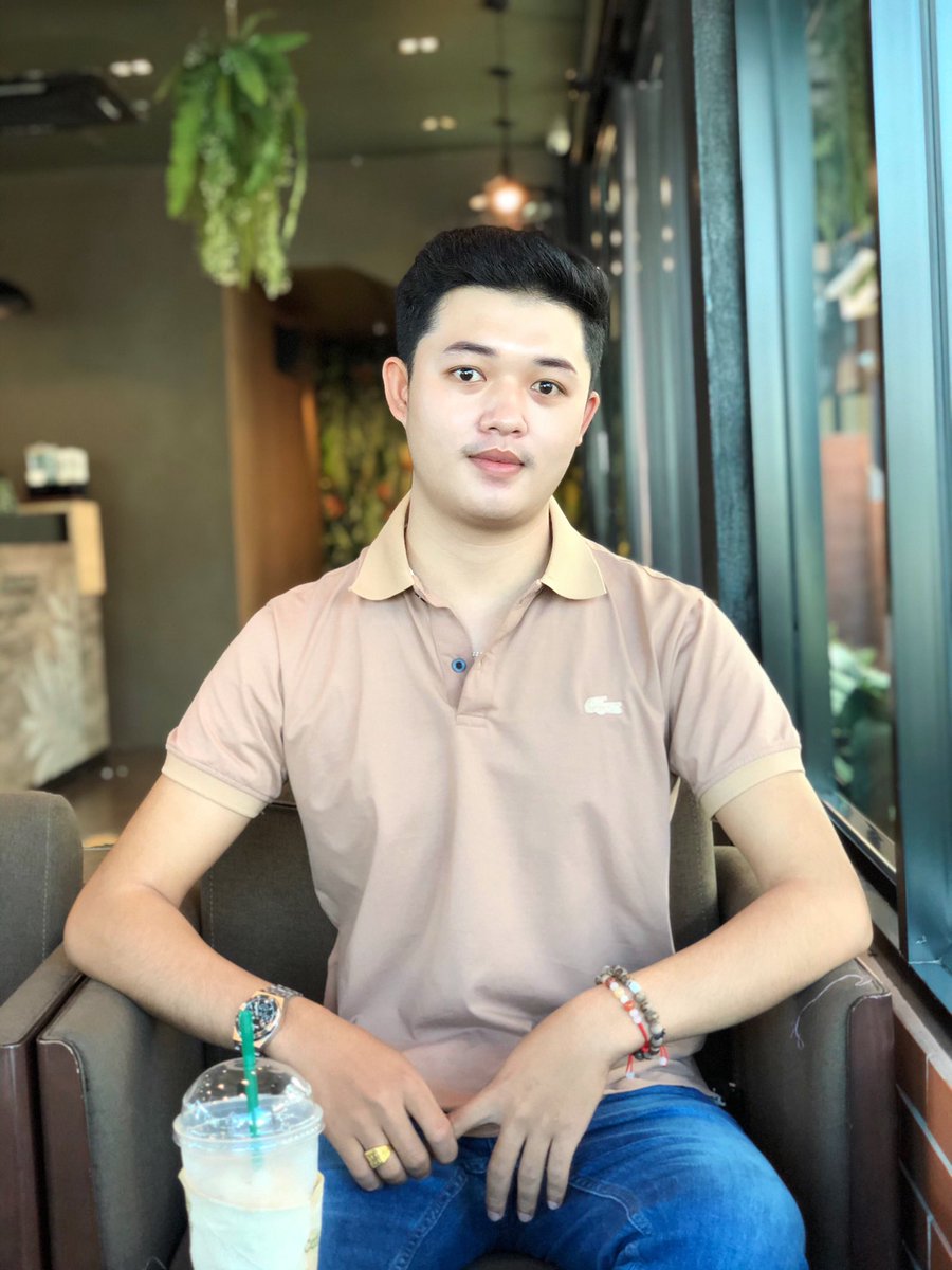 VDaivilaiyoi's tweet photo. มีแค่เศษตังค์
เลยได้ความสำคัญแค่เศษใจ https://t.co/olyFH9gwPj
