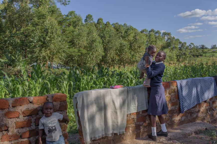 African leaders should prioritize education for pregnant girls and married adolescents at the Third African Girls’ Summit in Niamey tomorrow. @AgnesOdhiambo for @hrw: hrw.org/news/2021/11/1…