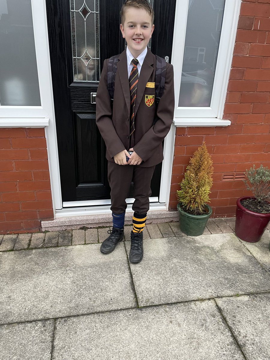 RachelJuniper's tweet image. Charlie rocking his #OddSocksDay  for #AntiBullyingWeek one @OSJARLFC one @ORMJS . Such an important cause! @StPetersOrrell
