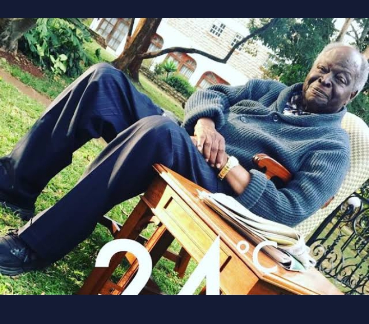 Happy 90th birthday Mr.President Mwai Kibaki . You are the best we\ve ever had. Blessings Sir 