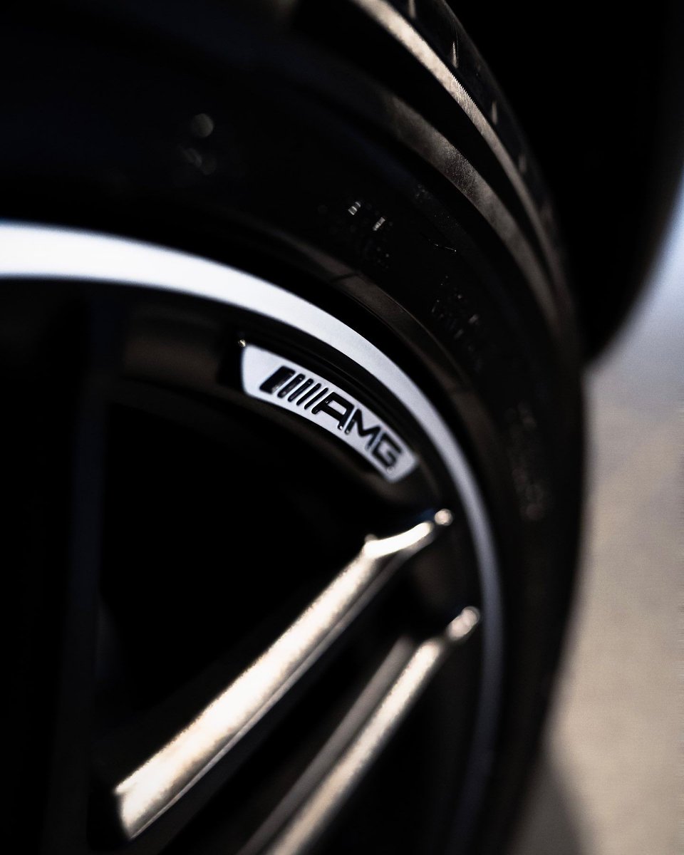 Mercedes-AMG tweet media