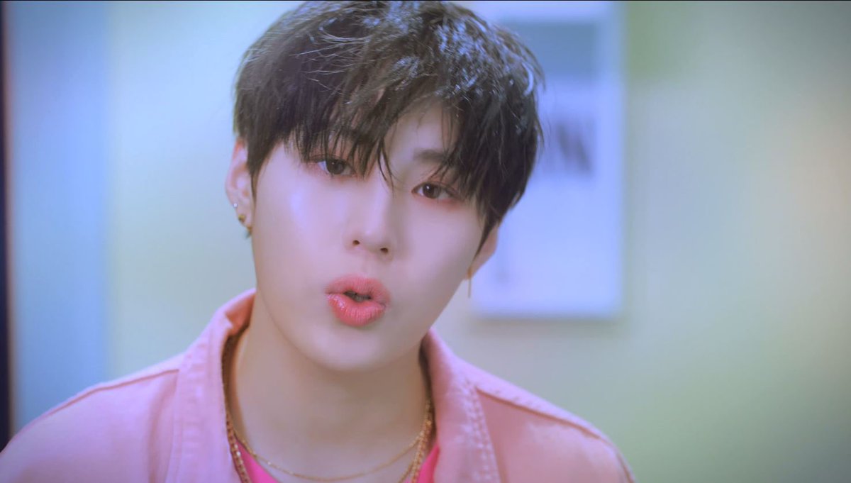 [☁] ⠀ HA SUNG WOON 6th MINI ALBUM 'Electrified : Urban Nostalgia' ⠀ 'Electrified' M/V Teaser ① ⠀ ▶ youtu.be/MLzy06q7EkA ▶ vlive.tv/post/1-26465646 ⠀ 2021.11.19 6PM (KST) RELEASE ⠀ #하성운 #HASUNGWOON #Electrified #Electrified_Urban_Nostalgia