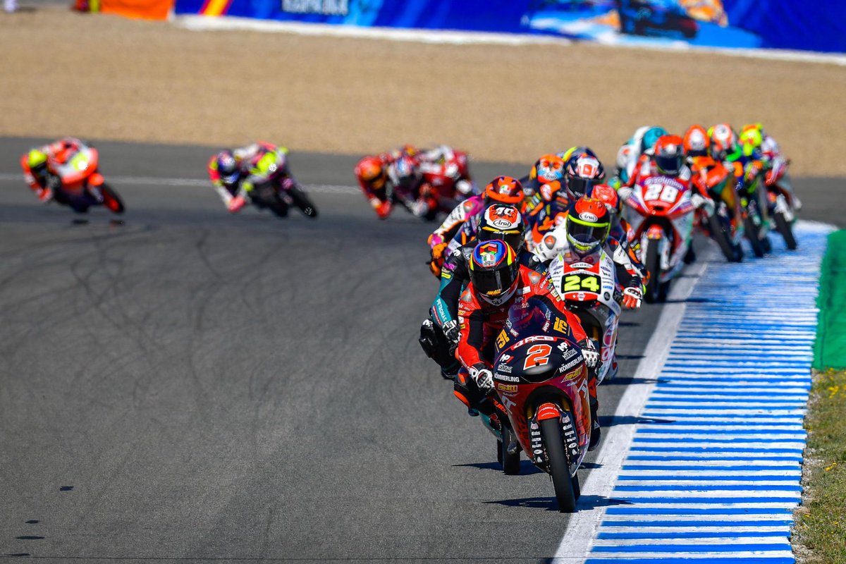 GR2FanClub's tweet photo. La temporada 2021 ha llegado a su fin y con ello la etapa de @gabrirodrigo2 en Moto3 junto a @gresiniracing. 

Ahora comienza una nueva andadura de la mano de @sagracingteam y @edu_perales en Moto2. 

Estamos muy ilusionados y con muchas ganas de ver a Gabri sobre su nueva moto. https://t.co/xNprZQC7Lx
