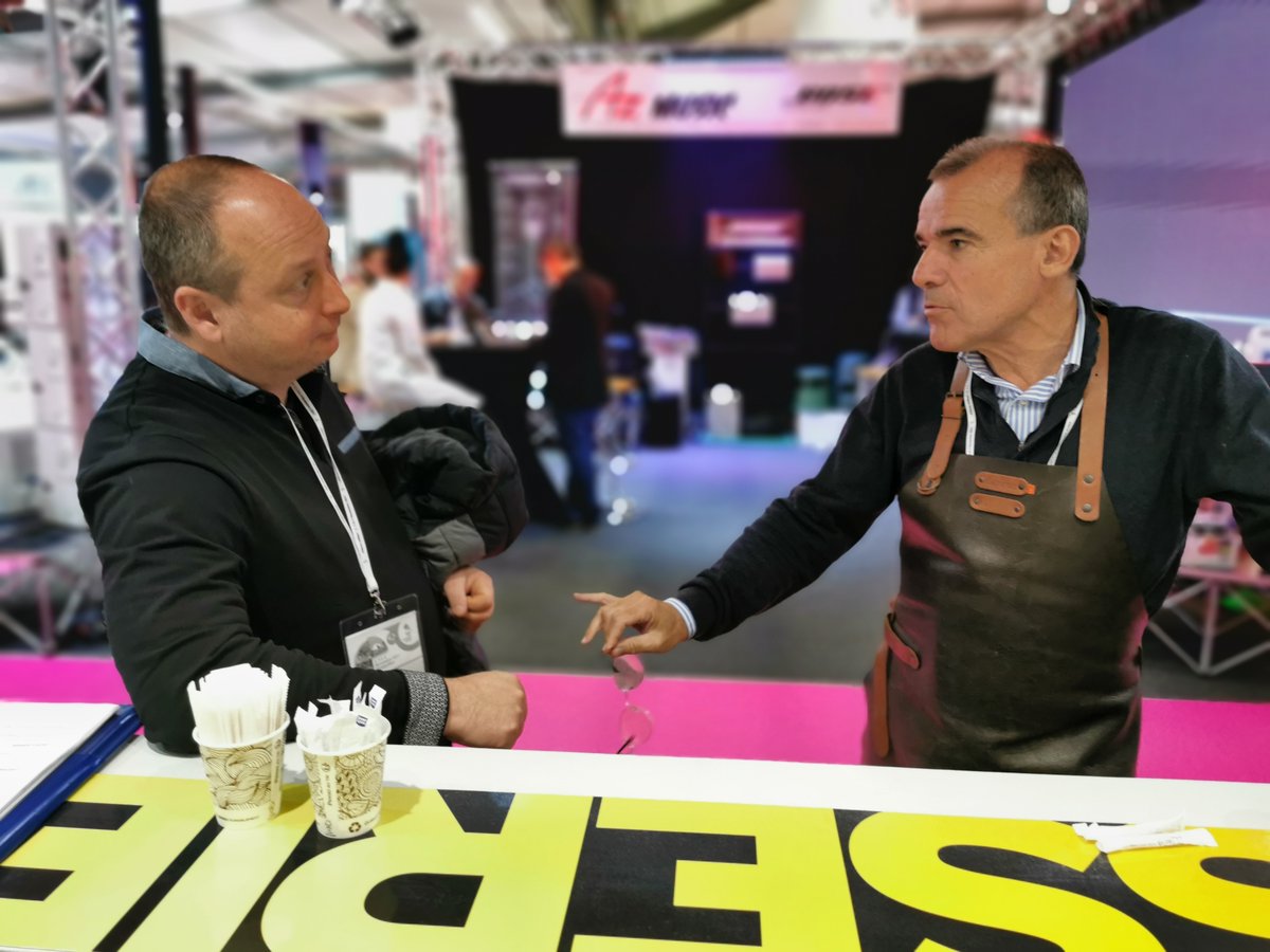 MouvBox's tweet photo. ☕ Découvrez le SNACK-BOX du Salon #SETT2021
Avec son allure de Club de plage, ce container aménagé a rencontré un franc succès et a été un point de convivialité très apprécié ✅ https://t.co/0tZssdPSyO https://t.co/hhh6JrGwGK