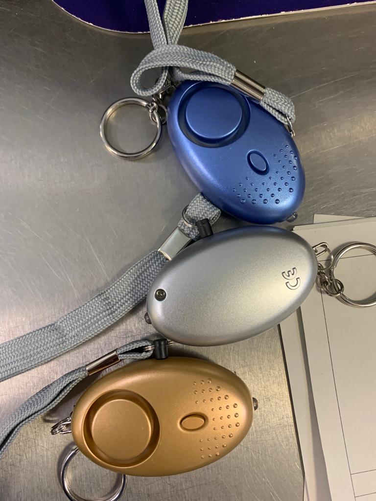 RNChristinaH's tweet photo. Did you know that half of all reported violent incidents in healthcare occur in Emergency Dept's?
@TorbaySDevonNHS ED have implemented a risk reduction strategy - individual panic alarms for staff in triage #smallscalechange @NHSHEE_SWest @MerrellJames @NHSImprovement @QIintheED https://t.co/jEHu3ps7FL