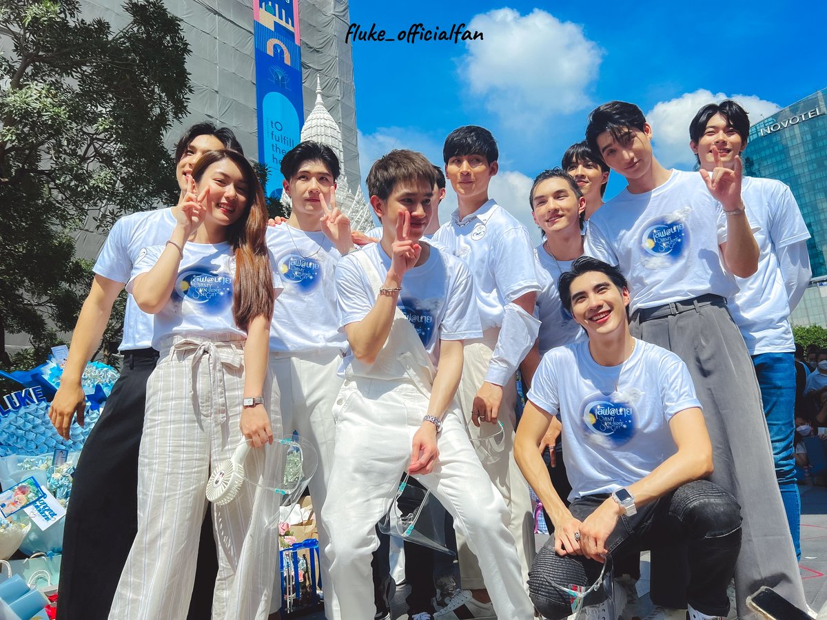 ฝากเอ็นดูแก๊งค์ต้าวก้อนด้วยน๊าาา นำแก๊งค์โดยเพ่ฟลุ้ค อ.3 ห้องลูกเจี๊ยบ 🐣

#เป็นกำลังใจให้ทีมงานLoveAt9