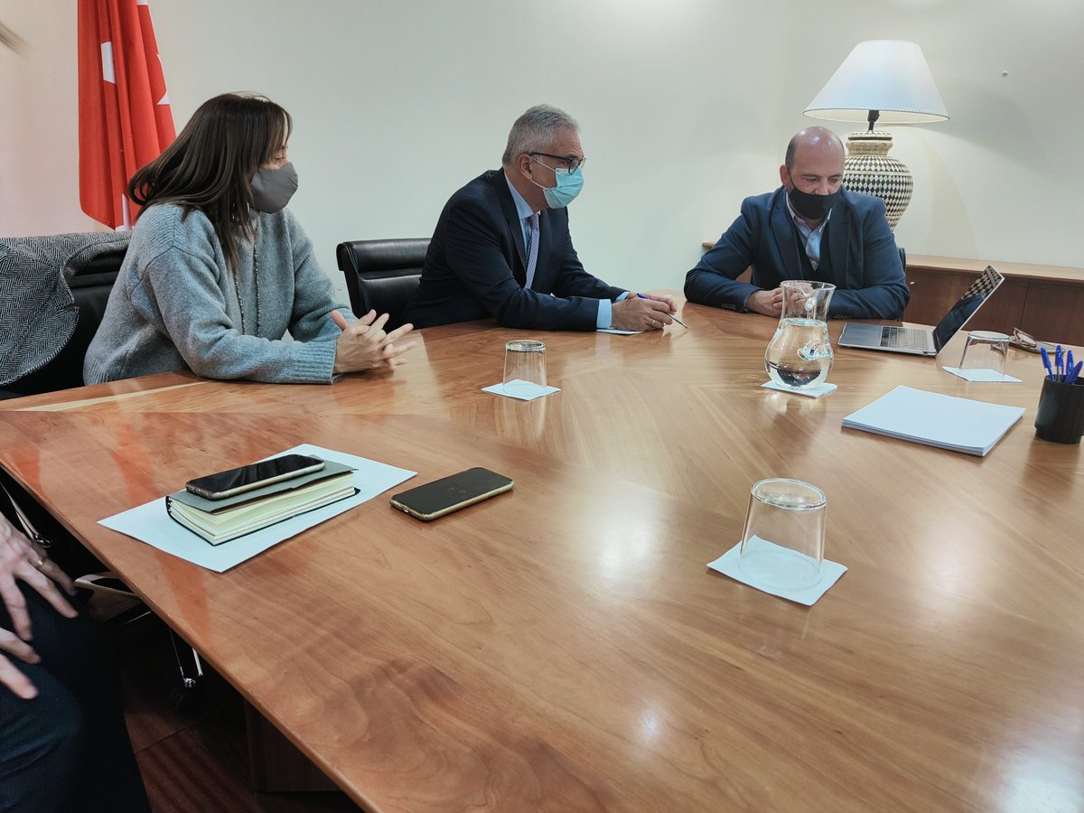AdmonLocalCM's tweet photo. 👩‍👧‍👦Nos reunimos con @MamisDigitales para abordar la brecha digital, el apoyo a la natalidad y conciliación para todas aquellas madres que quieren compatibilizar trabajo e hijos. https://t.co/xg6OZVNkum
