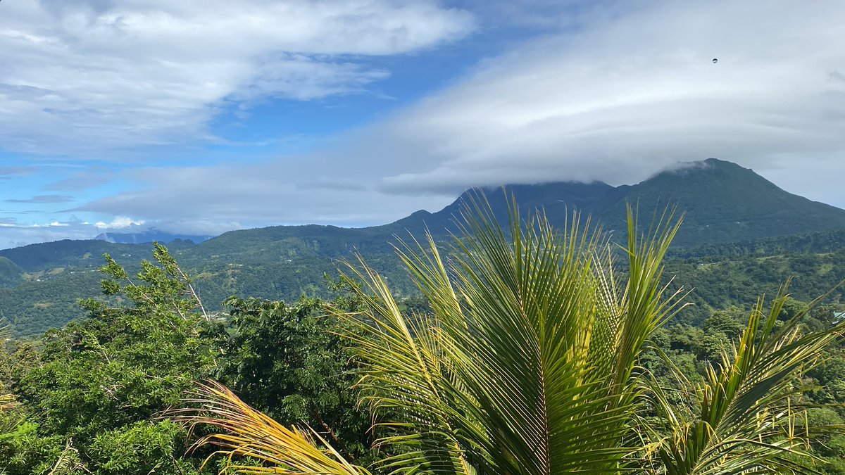 DeeZyah's tweet photo. @r_graus Dominica! 🇩🇲 https://t.co/kuNZLM5enl