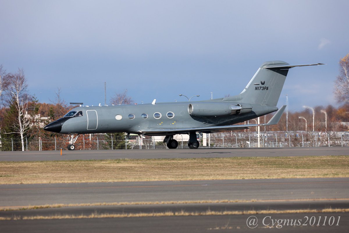 Cygnus201101's tweet photo. N173PA
Gulfstream Aerospace G-1159A Gulfstream III
Phoenix Air
November 15, 2021
#N173PA #GLF3 #RJCC #CTS #新千歳空港 https://t.co/VNNnnuB6KT