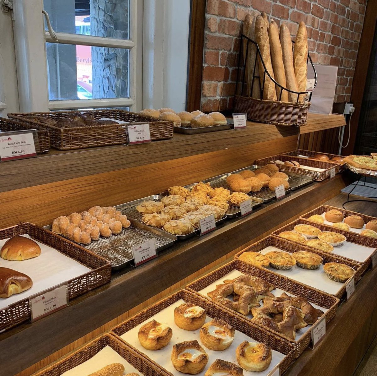 Jomkitamy's tweet photo. Bakery French Style Di KL Yang Sangat Menarik! 😍 #JomKita
.
Lokasi 📍: Levain Boulangerie &amp; Patisserie, KL https://t.co/I0XrF23sUx