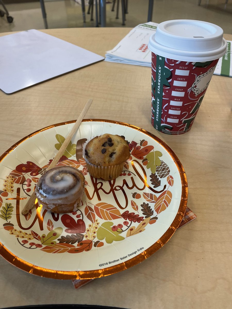 Lucky staff at <a href="/CESAviators/">Centerville Aviators</a> this morning!! ☕️