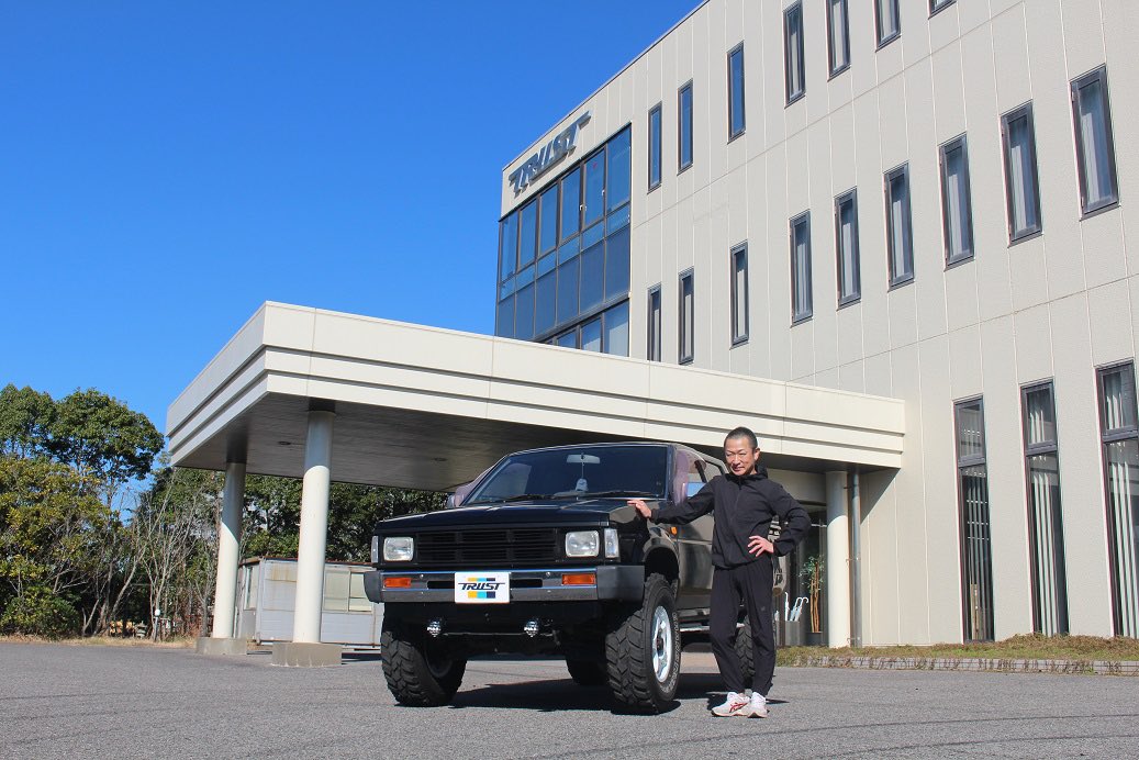 trust_racing's tweet photo. GReddy FACTORYで、マフラー製作のご依頼を頂いたダットサントラックを納車しました!
マフラー以外に腐食したサイドステップ製作を追加で行ったので少々お時間を頂きましたが、とても満足頂けました!
ご依頼頂いたK様、ありがとう御座いました。
#trust #greddy #greddyfactory https://t.co/IORMLmUQGX