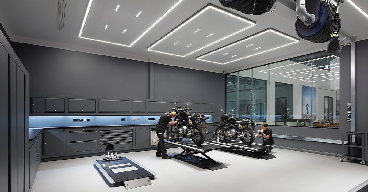 StaceLLP's tweet photo. Stace played a key part in the delivery of Norton Motorcycles' new headquarters in Solihull. Space for manufacturing lines, engineering and product development, offices, design studios and marketing and sales facilities. To find out more: https://t.co/Row8wPiBVE https://t.co/8HTnbi42bC