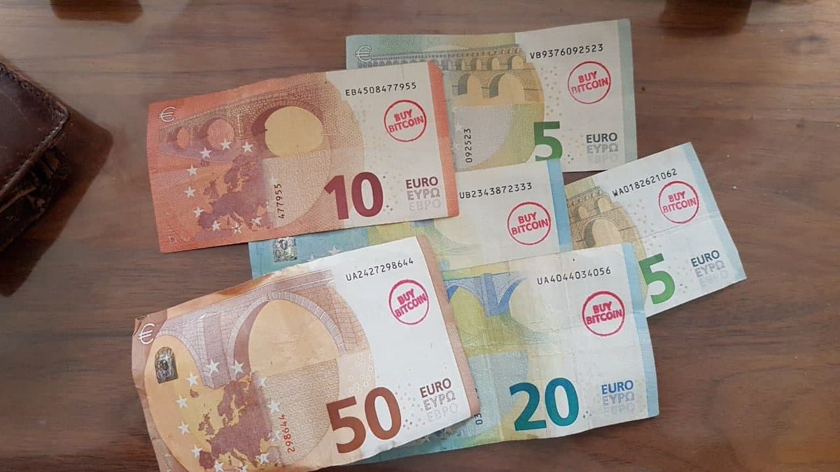 MookyBitcoin's tweet photo. Doing my 'bit', spreading awareness. #Bitcoin #btc #trojanhorse #MONEY https://t.co/nAUDCK3XYc