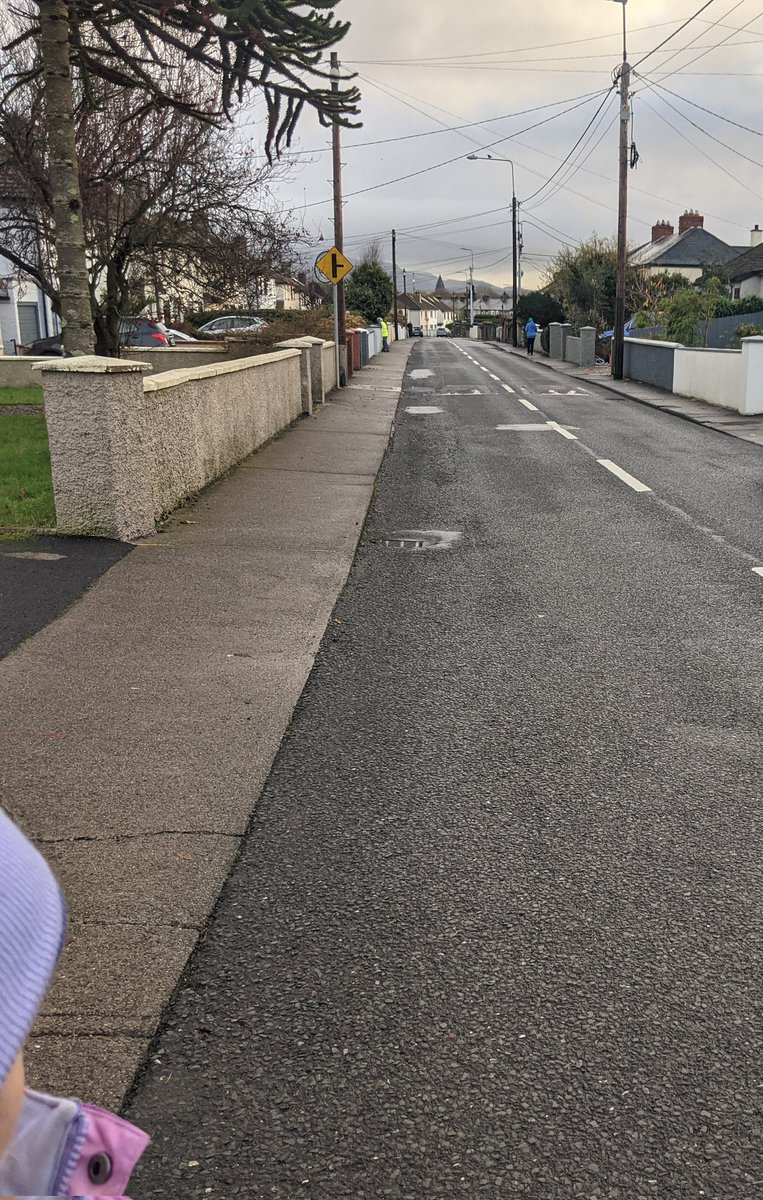 cornflake_girl's tweet photo. Hello @AnPostGreetings do you think this parking is acceptable behaviour from one of your #sligo employees doing their rounds? https://t.co/kBLbVeTVWk