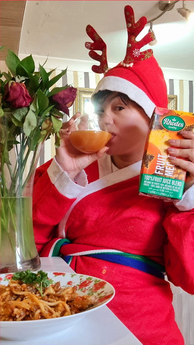 __ChantelAugust's tweet photo. #MetroGoWithGoodness Festive season is here and that means #RhodesQuality every day ππ₯°π₯³πΉπ§π§π
my favorites β€ @METROFMSA https://t.co/pkzwF5Xhvm
