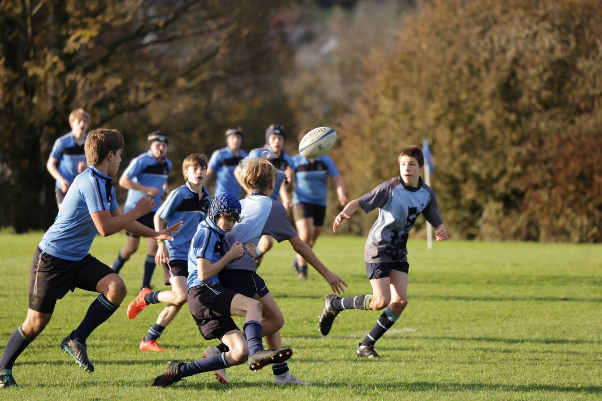 KSBPhotos's tweet photo. Photos from the sports fixtures @KingsBruton vs @Clayesmore on Saturday, can be viewed here - 
https://t.co/Gh1HB4qx7d

#KSBChristmasTerm #KSBHockey #KSBRugby #KSBFootball @KSBSportDept https://t.co/rljkljs2Vm