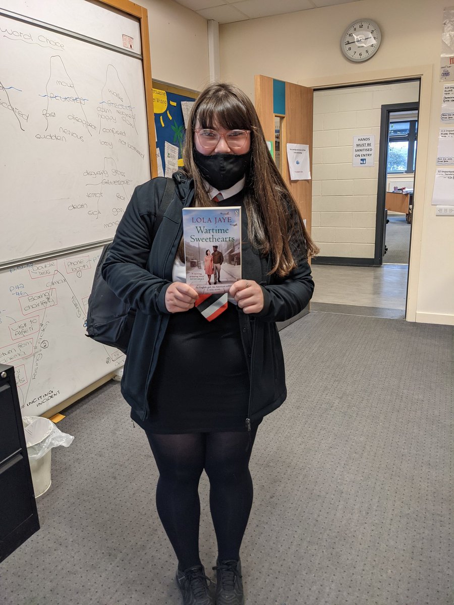 HermAcadEnglish's tweet photo. Congratulations to last year's English prize winners, who received books as rewards this week. They chose their prizes from the @PenguinUKBooks Lit in Colour collection we recently won. Well done! https://t.co/2SN34UYkAh