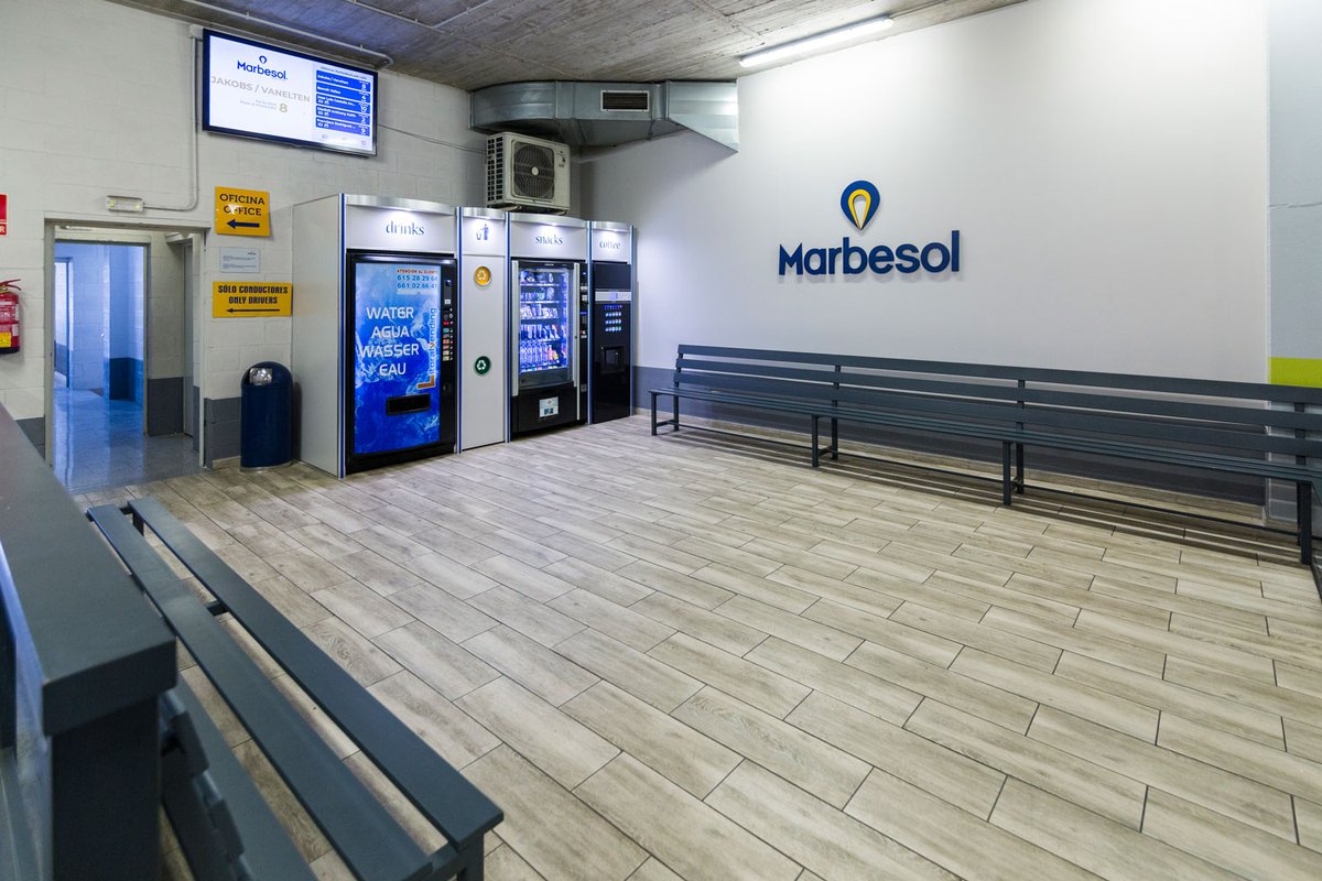 marbesol's tweet photo. 😎😎¿Conocéis nuestras instalaciones? 😎😎 ¡Hoy os enseñamos nuestro espacio de espera! ¡Gracias por seguir confiando en Marbesol rent a car! 
✅ Alquiler sin intermediarios ✅ 
✅ Traslado desde/ al aeropuerto de Málaga ✅ 
✅ Sin depósito/Sin franquicia ✅ https://t.co/1VjgpZJrYf