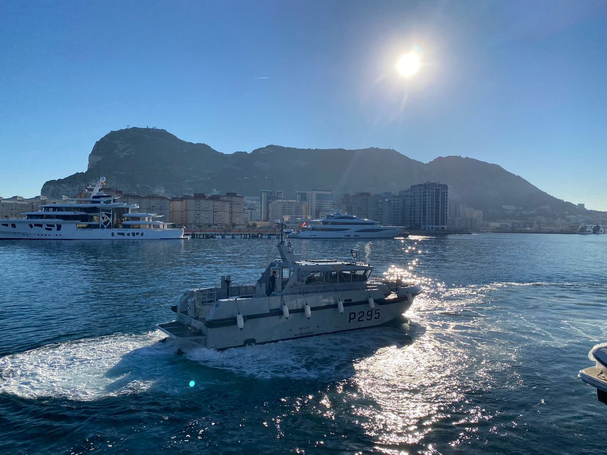 MODGibraltar's tweet photo. Did you see HMS Cutlass arrive in Gibraltar today?

The patrol boat will be based on HMNB Gibraltar sailing under the Blue Ensign until she completes a period of training. 

Welcome to #Gibraltar 

@RoyalNavy 
@HMSCutlass https://t.co/gdCiaeYgMb