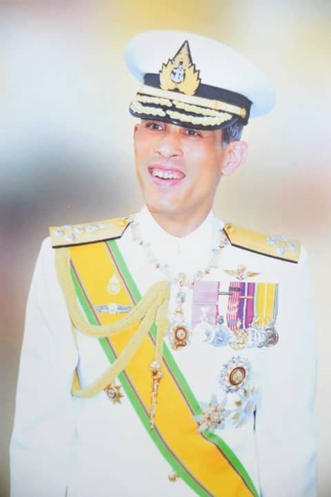 kumarai3476's tweet photo. ข้าพระพุทธเจ้า ขอพระราชทานถวายพระพรชัยมงคล ขอพระองค์ทรงพระเจริญยิ่งยืนนาน 
ทรงพระเกษมสำราญ ทรงมีพลานามัยสมบูรณ์แข็งแรง ทรงเป็นพระมิ่งขวัญของพสกนิกรปวงชนชาวไทยตลอดไป 
ด้วยเกล้าด้วยกระหม่อม ขอเดชะ https://t.co/QUVv0bOS1u