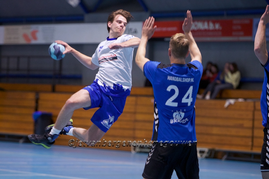 Hellas verliest van Bevo 2!

Hellas speelde een moeizame wedstrijd tegen het reserveteam van Bevo en verloor met 30-20.

Lees hier de artikelen van Peter Lotman en van Haagse Topsport
hvhellas.nl/hellas-verlies…

📸 JetFotografie