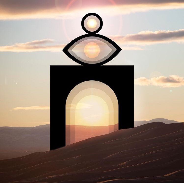KNichollsDance's tweet photo. At KND, we are loving this visual artists work. We adore the dream-like worlds created using movement and shapes. Inspirational work!
Follow @lefawnhawk
#knd #visualart #shapes #originality #inspiration #creatingconversations #sustainingconnections #furtheringlearning https://t.co/tun28Yhr5m