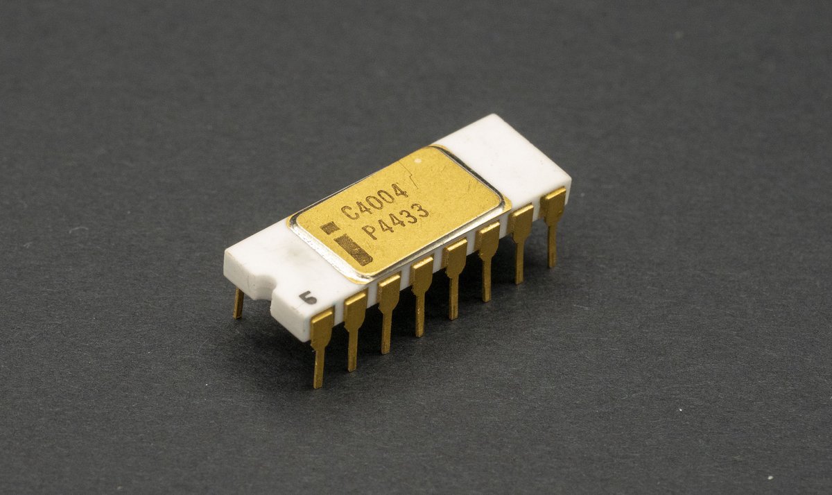 Intel 4004 — процессор изменивший мир.

50 лет назад, 15 ноября 1971 года, компания Intel представила процессор 4004. Трудно переоценить значимость этого события, именно с этой даты началась эра архитектуры x86, которую мы знаем и сегодня: amp.gs/jYZBz