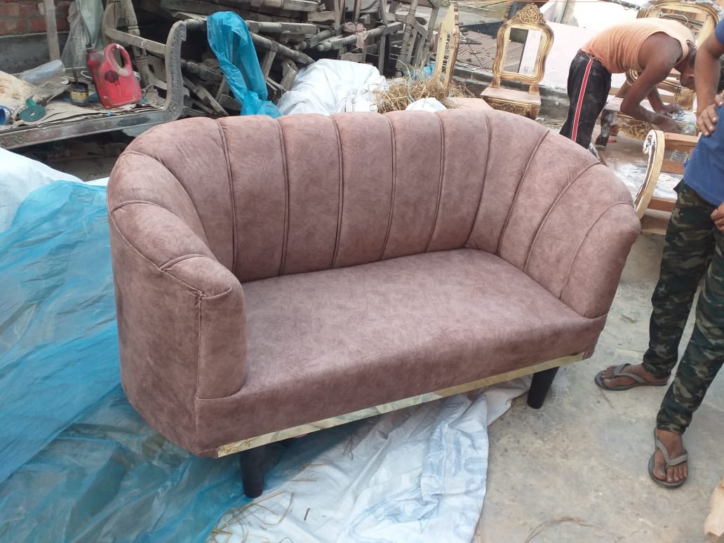 MariaHazel18's tweet photo. We have year's of experience in this field offering an exclusive range of handmade couches.

Drop a line to us on - https://t.co/7Glx4xInc4
Website - https://t.co/va062ut1Oo

#couch #handmade #sofas #stagesofa  #weddingsofas #stagesofas #deewan #diwan #couches @real_handmade https://t.co/eucGSdhcfn