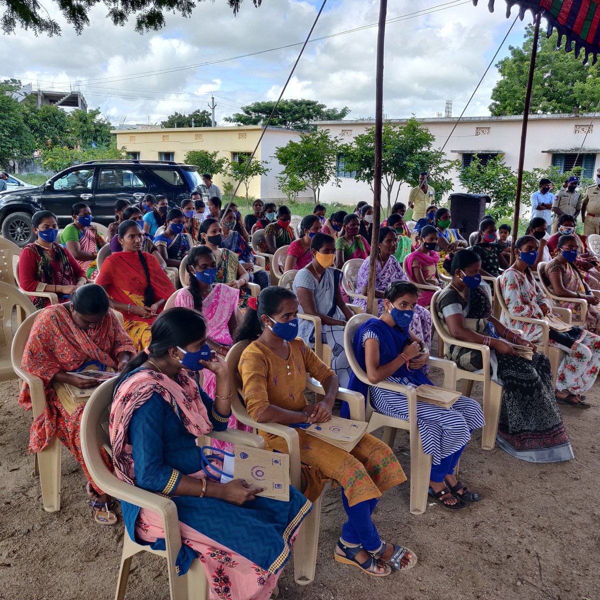 MKSC_Malkajgiri's tweet photo. #RachakondaPolice in coordination with @RKSC_Rachakonda has launched a flagship program  “SHEera - #Empowering_Rural_Aspirants” for empowering &amp; creating #SelfEmployment for women from the rural sector under RKSC Women’s Forum at #Survail under the limits of @NarayanapurPS https://t.co/KNi0ZzRDEG