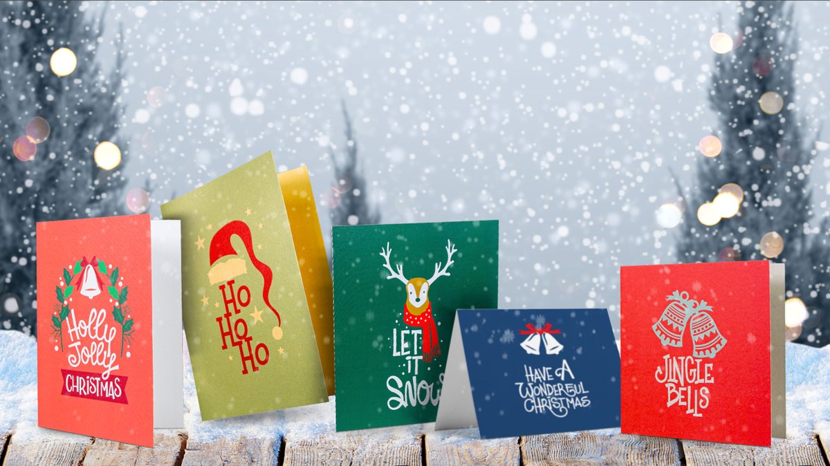 Zeg nou zelf: het krijgen van een kerstkaart is elk jaar weer een aangename verrassing. Verstuur dit jaar kaarten met een eigen ontwerp. Maak indruk met een flitsend design of die ene mooie foto van je gezin. Eenvoudig en snel te bestellen bij Reclameland! bit.ly/3kBT38A